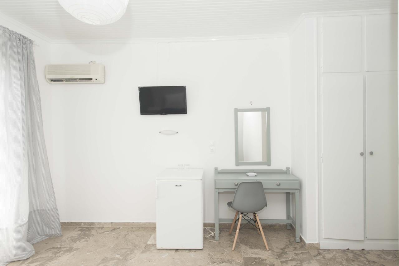 Hotel Finikas Methoni  Bagian luar foto
